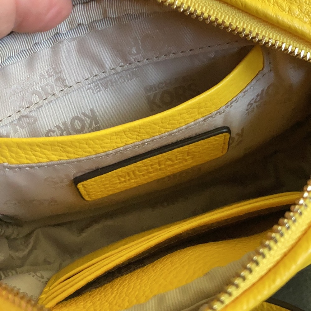 Yellow Leather Crossbody Michael Kors NWOT - Picture 5 of 7